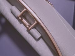 -CHARLES&KEITH(城西银泰店)