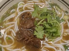 -小马牛肉面·牛骨熬制(南京博物院店)