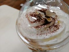 -瑞幸咖啡(华东理工大学商学院店)