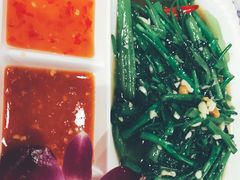 -Dang restaurant (patong phuket)