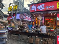 -刘姐啤酒鱼民族演艺餐厅(西街总店)