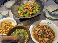 -费大厨辣椒炒肉(黄兴中心广场店)