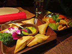 缅式羊肉三角饼-花马天堂云南餐厅 Lost Heaven(高邮路店)