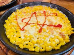 料理烤芝士玉米粒-老东镇啤酒屋海鲜加工·蒸汽海鲜·海鲜烧烤(台东店)