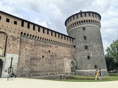 -斯福尔扎古堡