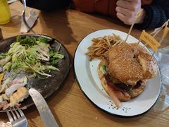 -HELLO 27 意面·沙拉·帕尼尼