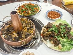 -乡土特色.冷锅鱼.牦牛肉汤锅