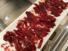 现切鲜嫩牛肉-为什么牛潮汕牛肉火锅(万胜广场店)