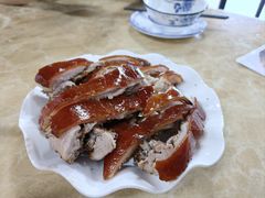 -黄记四更烤乳猪店