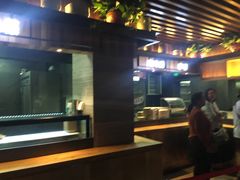 -亮亮面馆(经六路店)