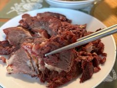 -闫家驴肉老店(华电一校店)