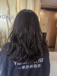 -一東造型烫发染发