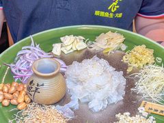 -得意咚瓜·顺德鱼生·冬瓜盅火锅