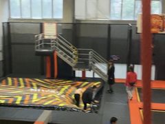 -嗨翻Hi-Fun竞技主题乐园·蹦床亲子生日轰趴(国光1937店)