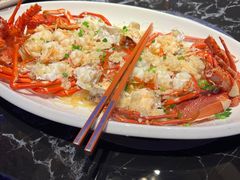 -荣誉海鲜酒楼(海湾店)