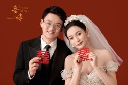 -雪中彩影婚纱摄影·微光艺术中心