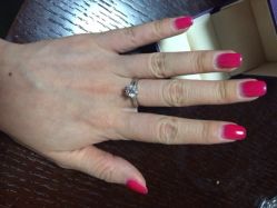 点击看大图 iphone_upload_pic-威德钻石-克拉钻大本营(南京东路店)