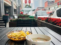 -何胖子丸子汤(南海街店)