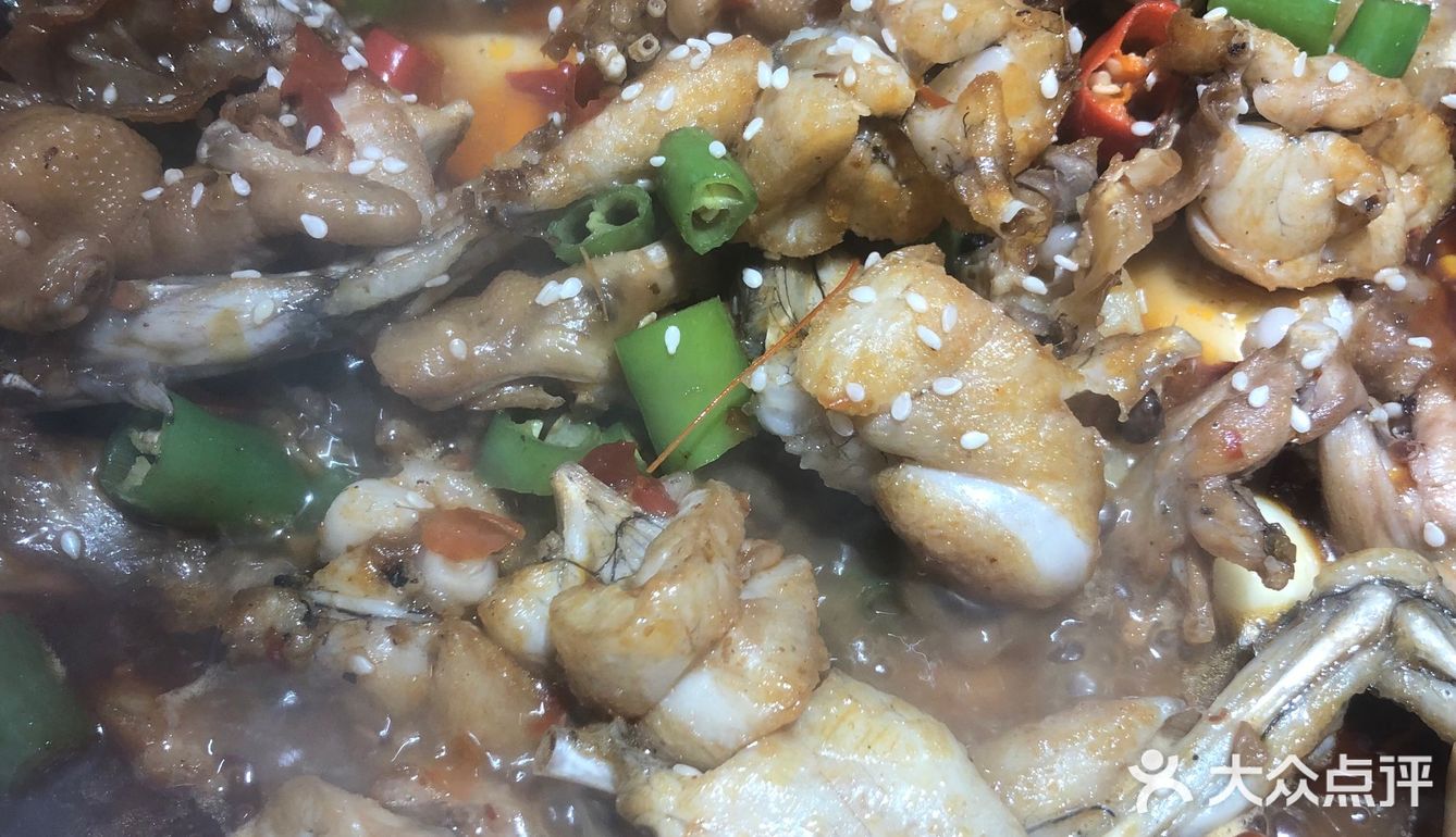 炸过一遍的牛蛙煲有多好吃 照片无滤镜苹果后置拍摄