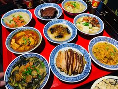 -蓝田九大碗民俗食府(蓝田店)