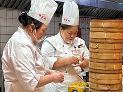 -馋三尺蟹粉小笼(人民广场店)