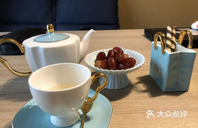 Osmanthus-Infused Black Tea