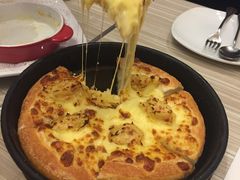 -必胜客(康华路店)