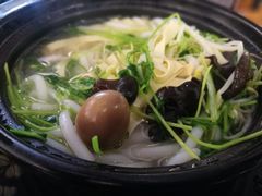 -丽虹云南过桥米线(兴工街店)