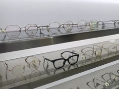 -视野联行眼镜·蔡司·尼康战略合作店(城西银泰店)