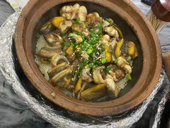 白鱔拼黃鱔-红星光发煲仔饭(大石街店)