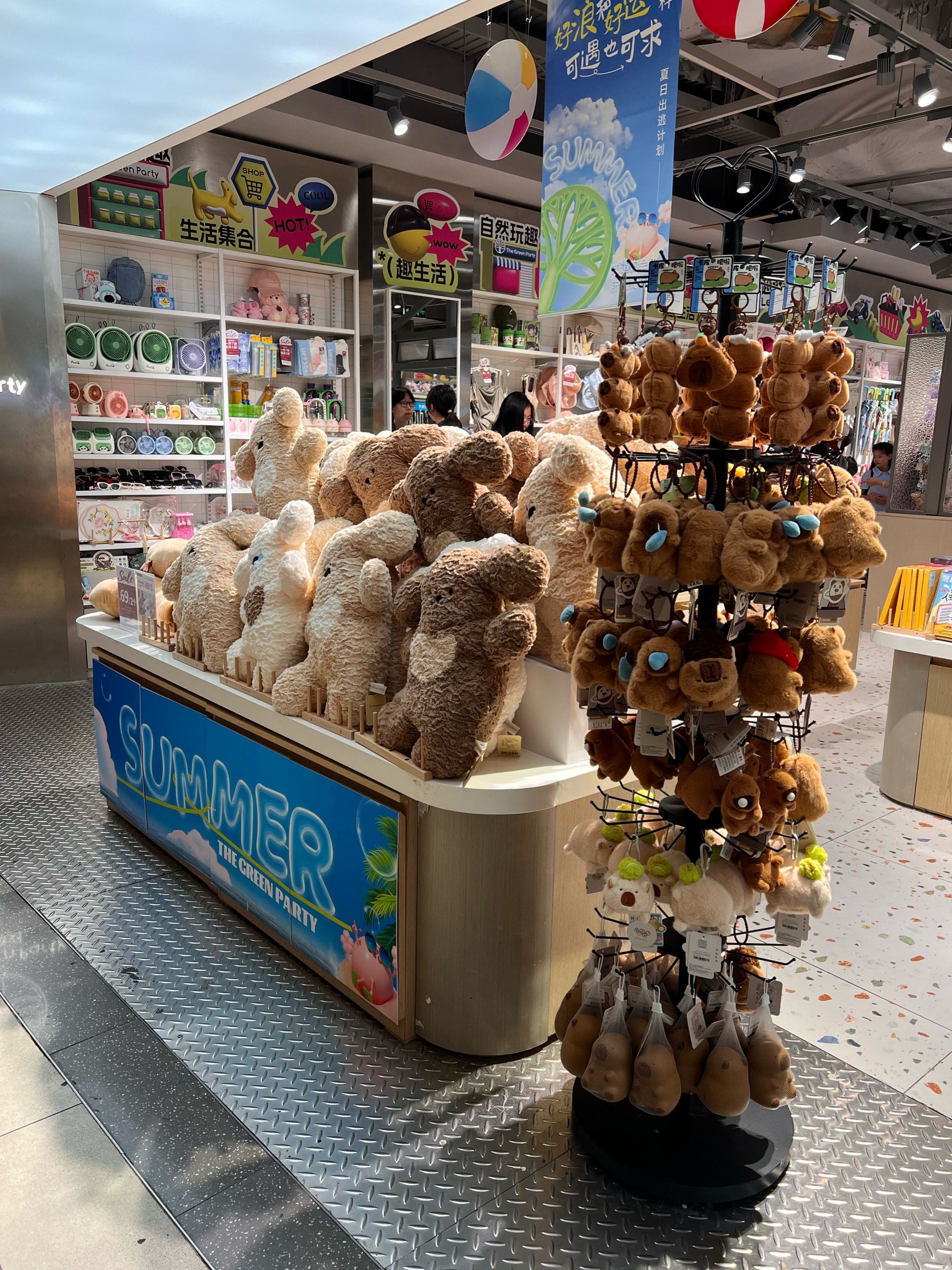 海底捞,江边城外,金掌勺,眉州东坡,玛奇朵咖啡,野人先生冰淇淋,很多我