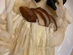 菌类拼盘-海南椰子鸡餐厅(三亚湾红树林店)