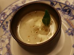 桂花酱杏仁豆腐-悦融琥珀·京鲁菜·海味珍品(西单店)