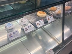 面包甜点陈列柜-喜茶(佛山南海万科广场店)