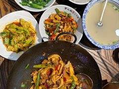 -富正毅三下锅(体育馆店)
