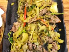 老家酸菜炒牛肉-花二家·生活馆(六运小区店)