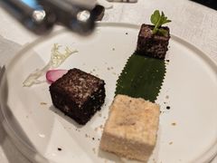-景月阁空中食府(希尔顿酒店)