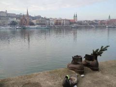 -多瑙河畔鞋履雕塑