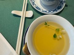 茉莉法国鹅肝清鸡汤-北京贵宾楼饭店·紫金