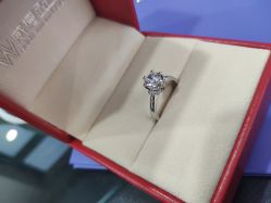 -威德钻石-克拉钻大本营(南京东路店)