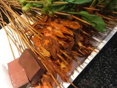 -佰人王串串香火锅(洋珠巷店)