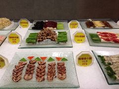 -八府香鸭·啫啫煲(华山路店)