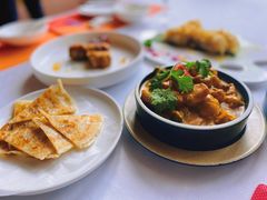 咖喱时蔬配手抓饼-若蘭慈·无国界素食料理(欢乐海岸店)