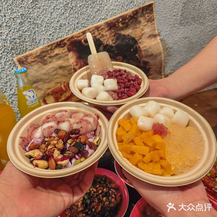 都江堰美食探店🦆烤鸭甜不辣你没吃过的体验！