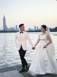 -MAO亲爱的猫婚纱摄影工作室