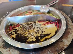 -重庆风光老灶火锅城(同德广场店)