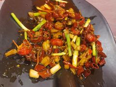 川味美牛蛙虾-肥肥虾庄·金牌油焖大虾(汉口城市广场店)