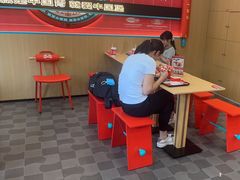 -塔斯汀中国汉堡(白云京溪地铁站店)