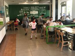 大堂-老乡鸡(武汉烽胜路店)
