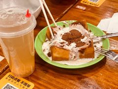 招牌漏奶华-澳门陈光记烧味饭店(南京德基广场店)